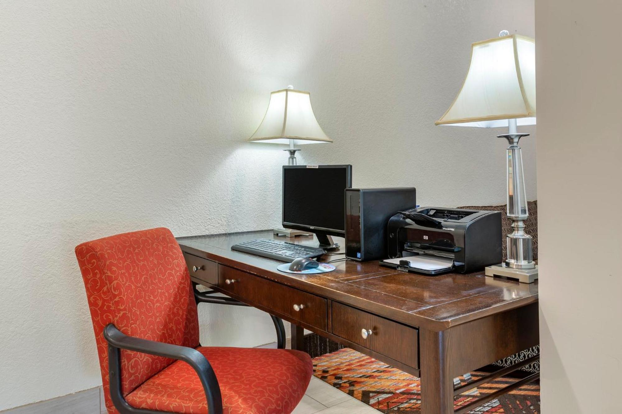 Express Branson- Mountain Drive By Ihg Resort Branson