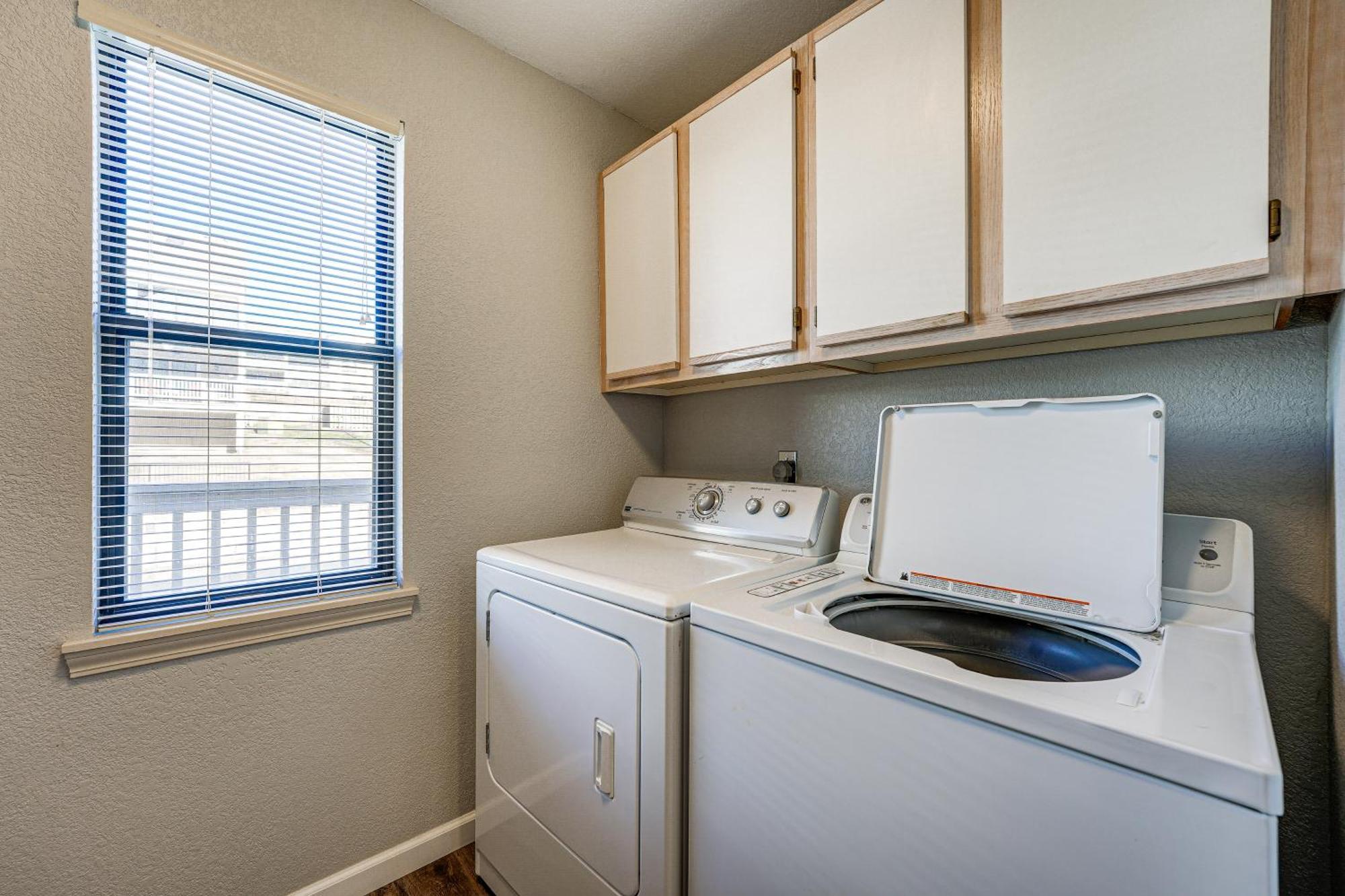 Lakefront Penthouse With Amenities! Apartment Branson