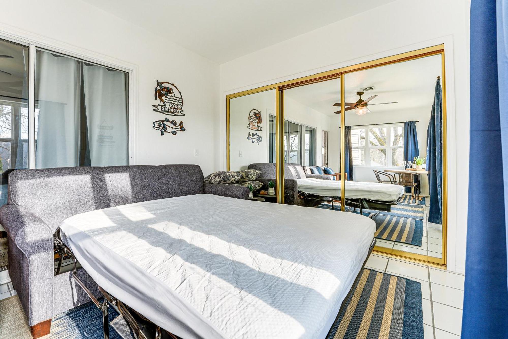 Lakefront With Sunroom And Views! Apartment Branson