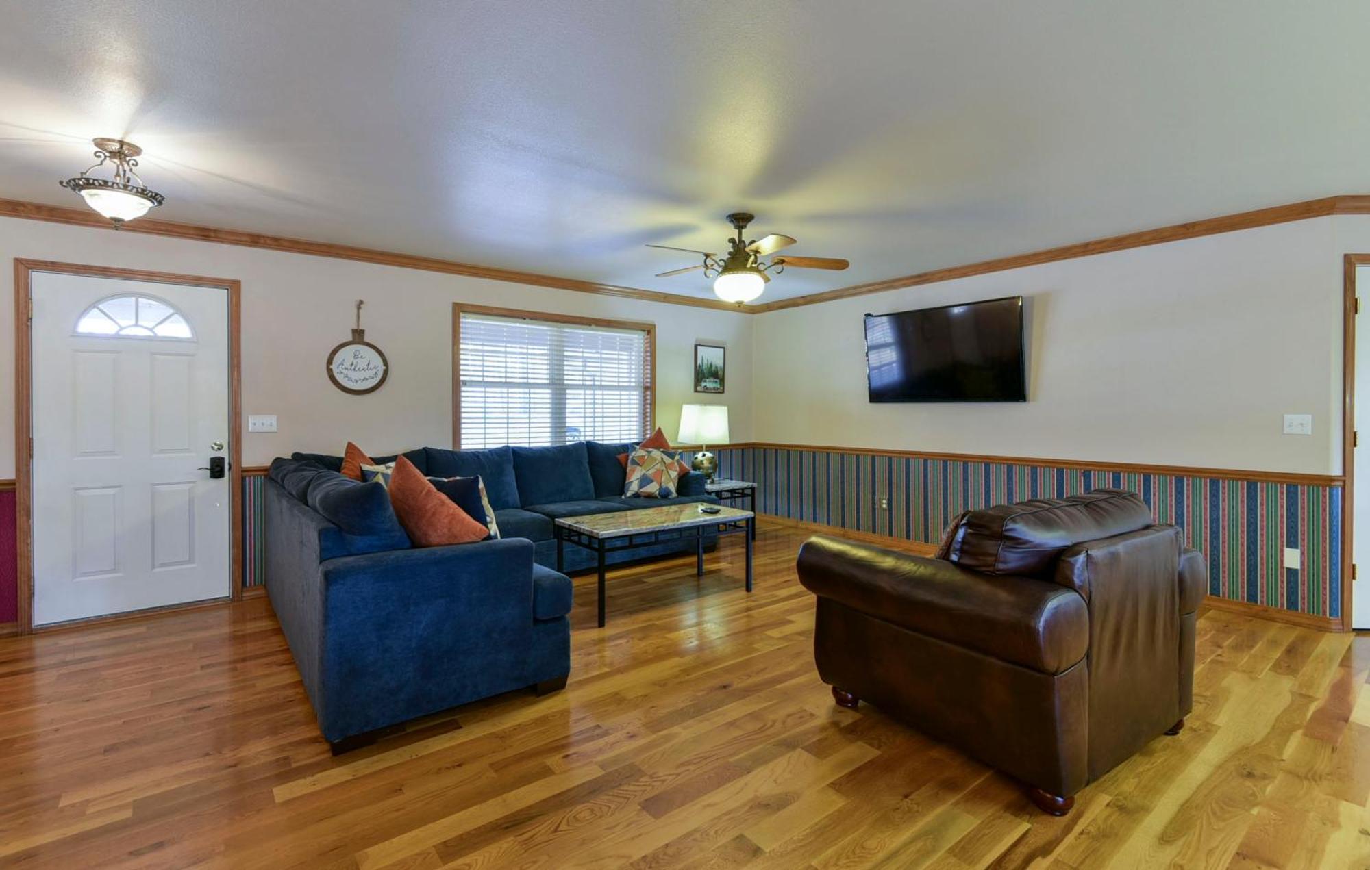 5 Bedroom Vacation Next To Silver Dollar