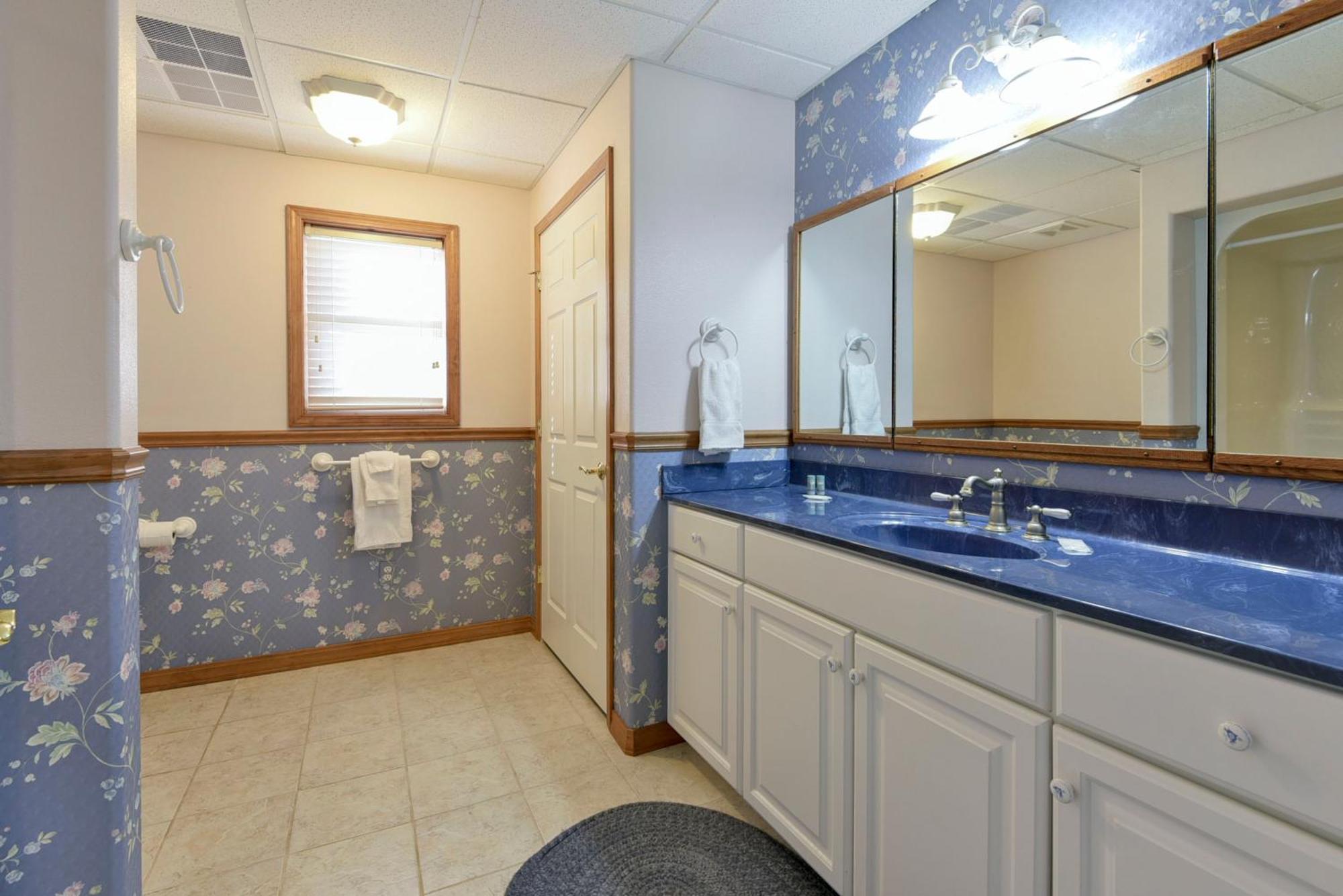 Holiday home 5 Bedroom Vacation Next To Silver Dollar *