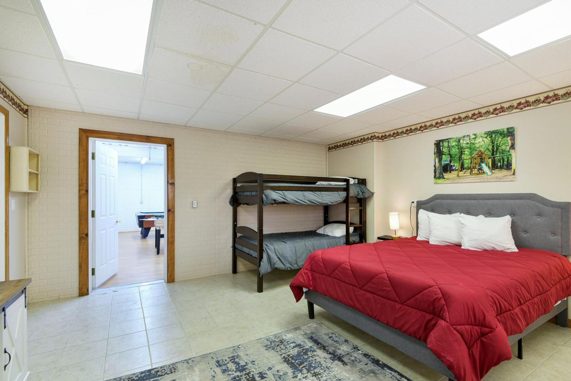 5 Bedroom Vacation Next To Silver Dollar * Branson