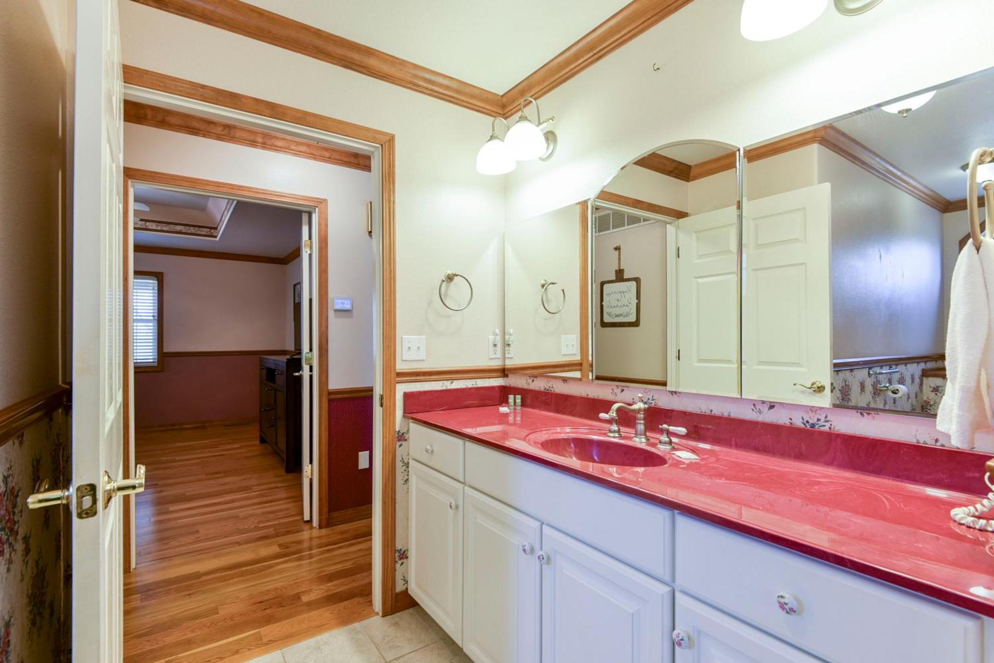 5 Bedroom Vacation Next To Silver Dollar *