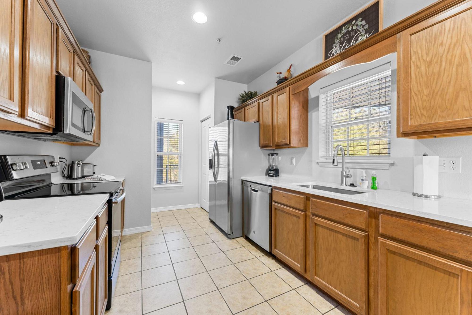 Thousand Hills Golf View Walkin With Elevator And Close To 76 Apartment