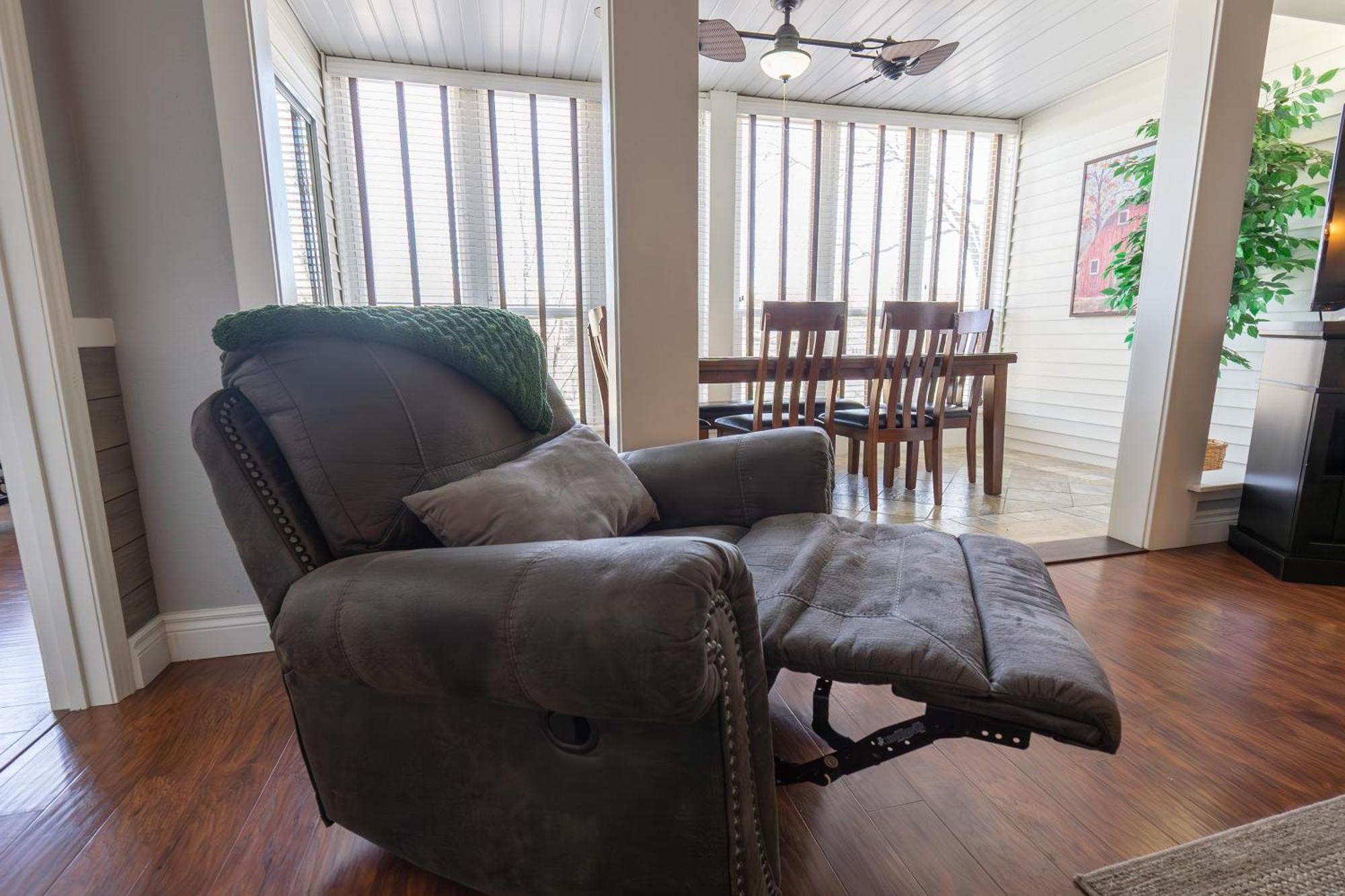 2br Walk-in - Near The 76 Strip - Free Wifi - Pool - Free Tickets Included - Clb-3 Holiday home Branson