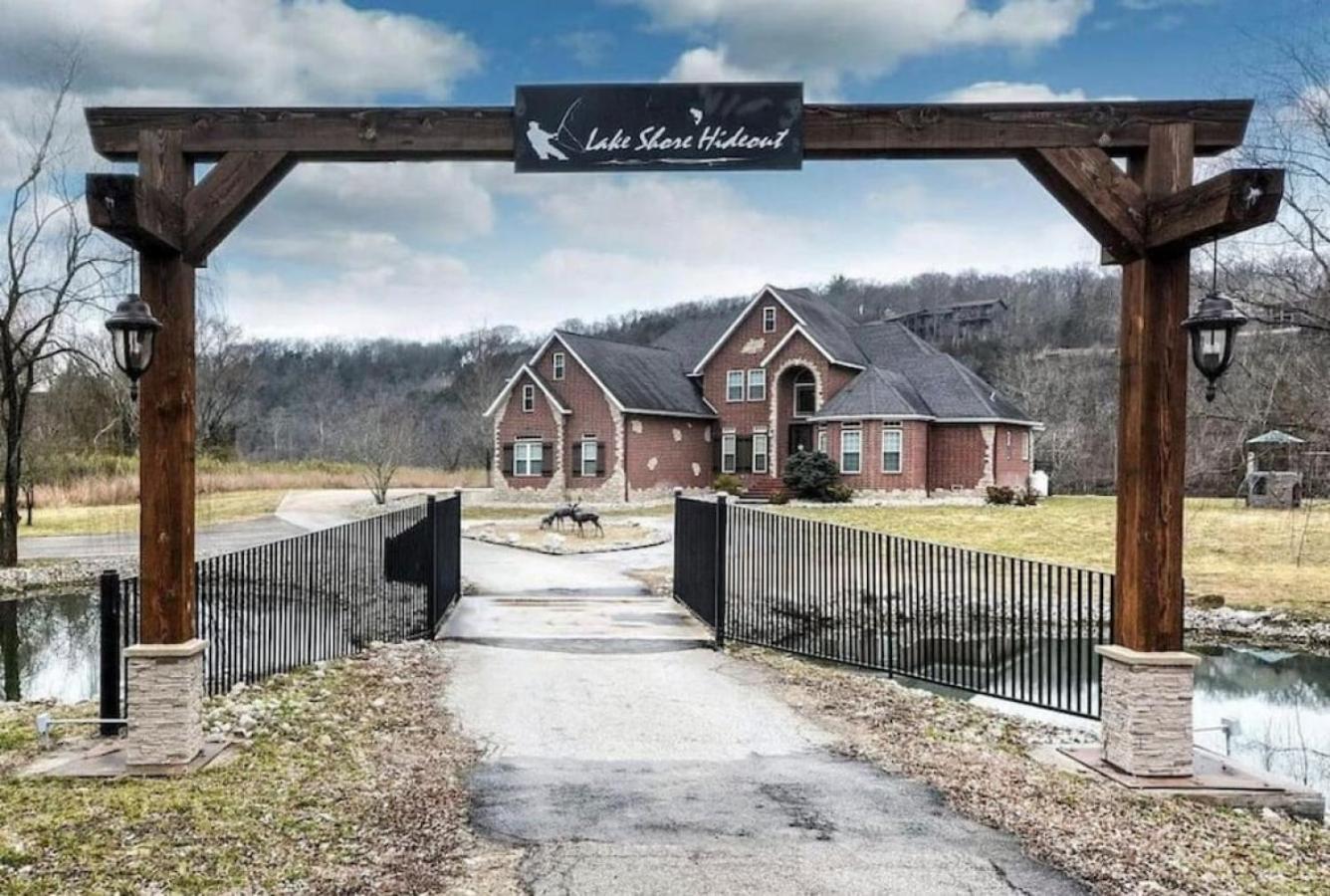 Holiday home Free Attraction Tickets! Trout Fishing! Private Dock! Large Family Gathering