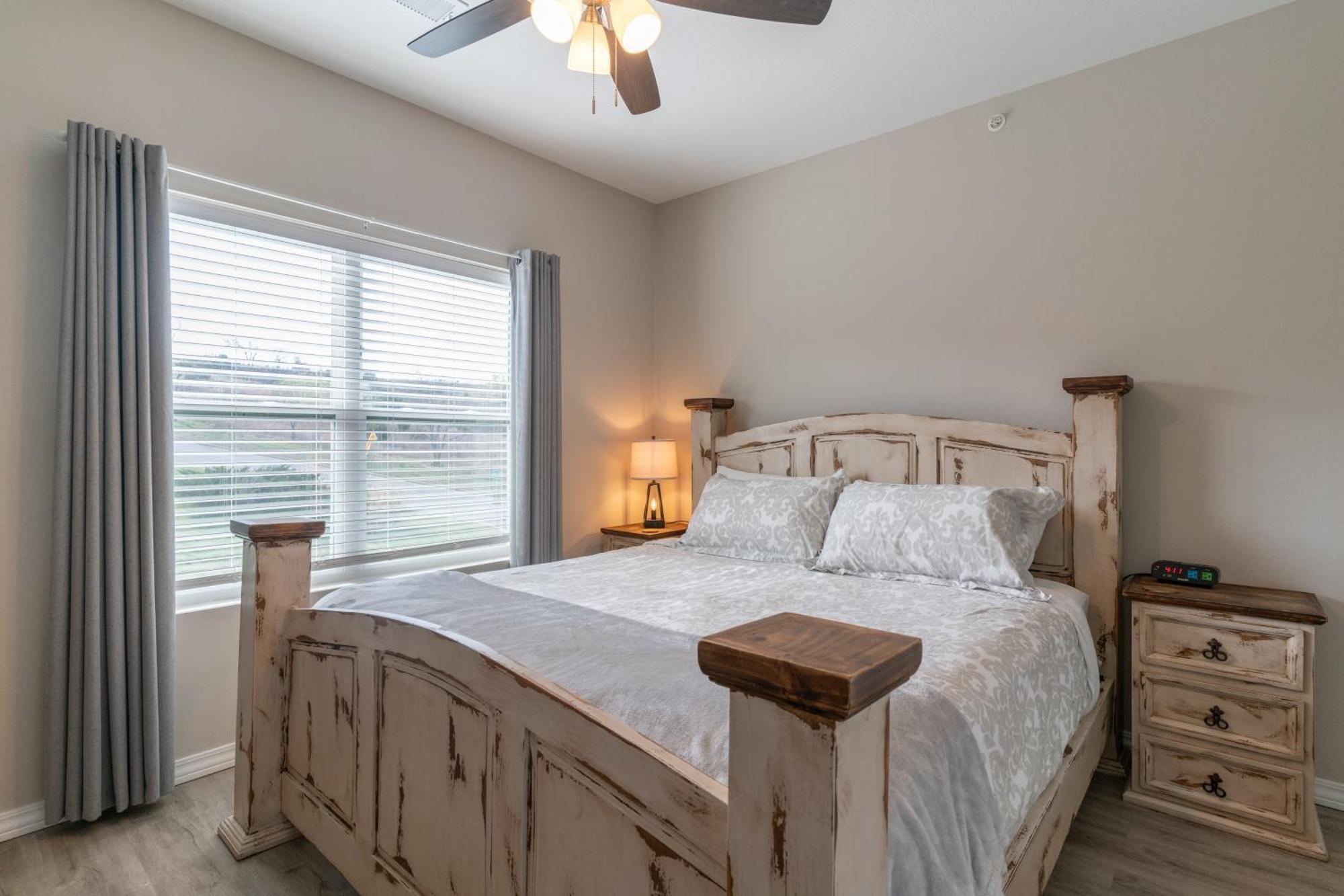 Near 76 Strip And Sdc - King Beds - Outdoor Pool - Free Attraction Tickets - V3301-6 Apartment *