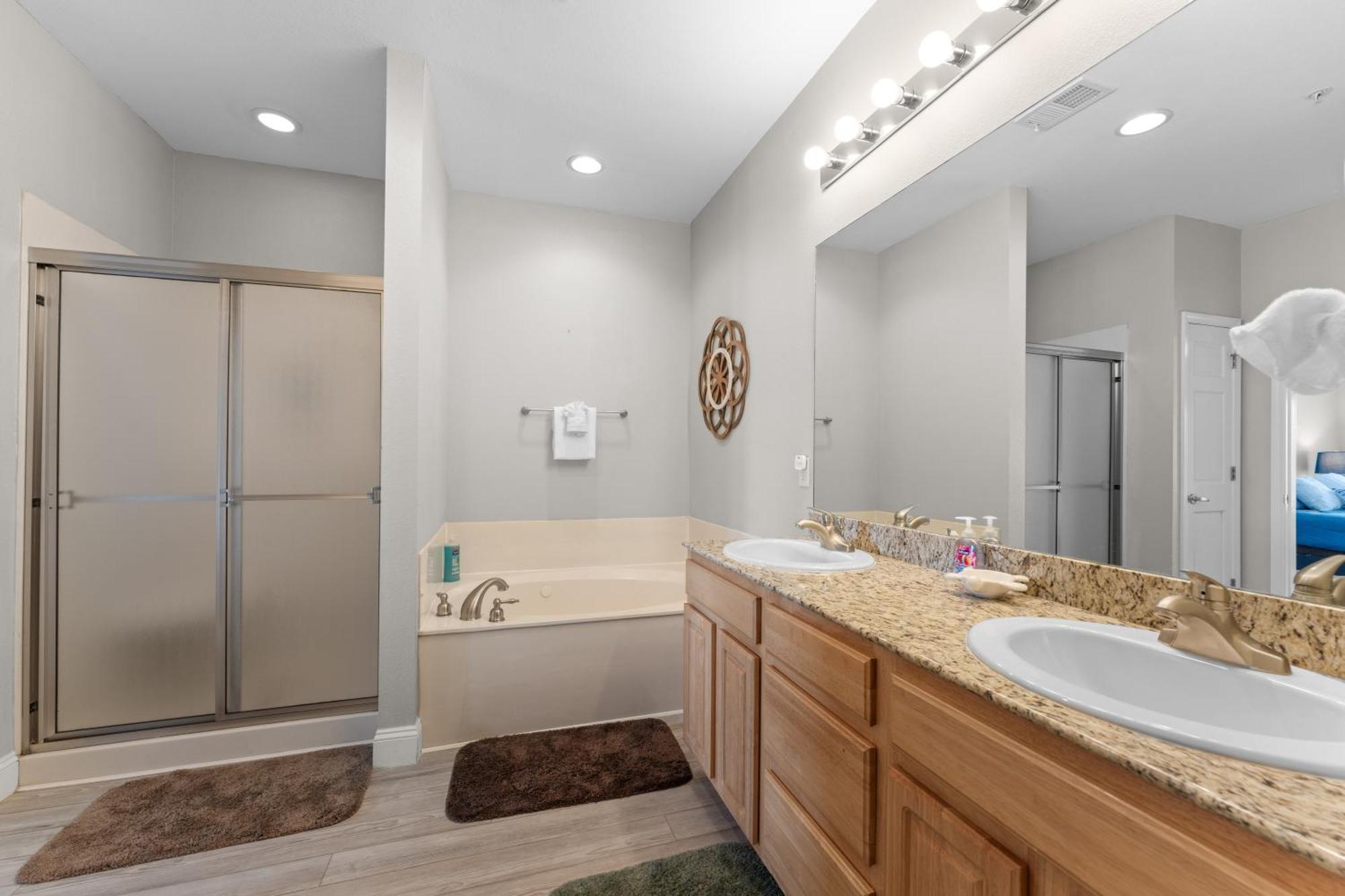 On The Rocks Apartment *
