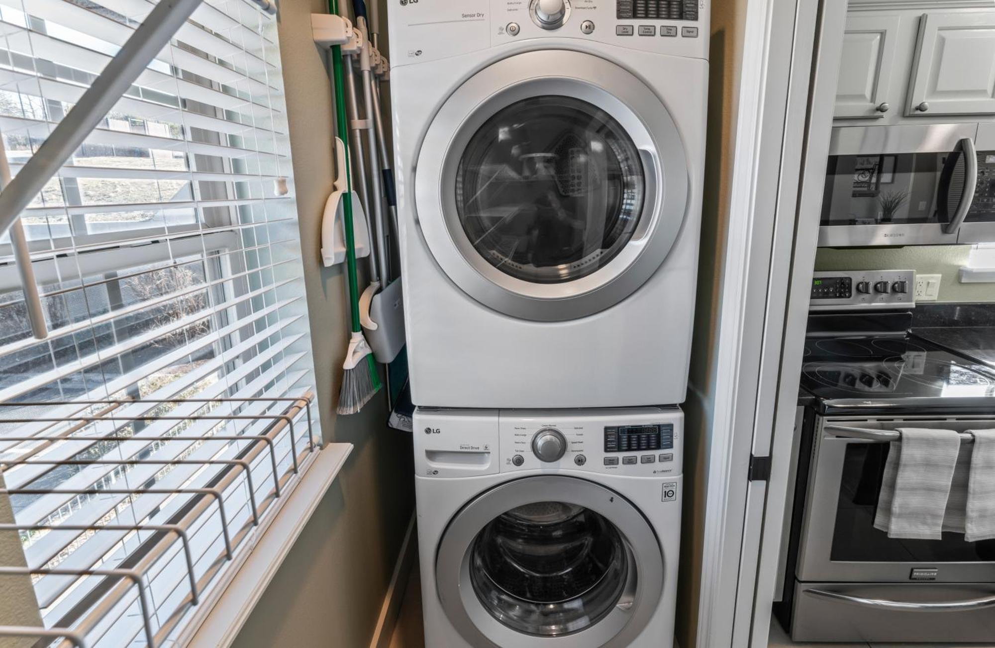 Golf On Site - Walk-in Shower - Jetted Tub - Free Attraction Tickets Included Branson