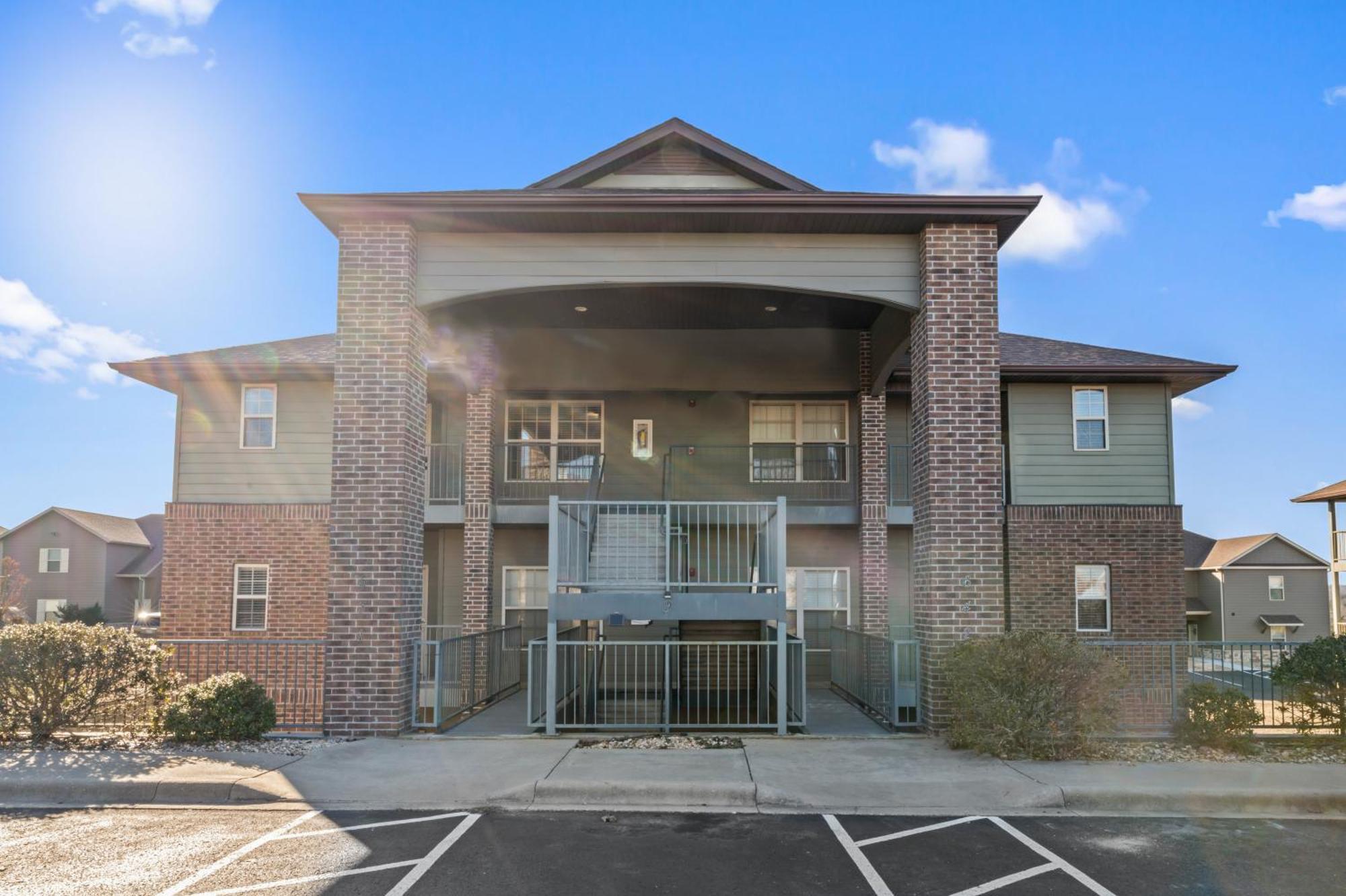 Golf On Site - Walk-in Shower - Jetted Tub - Free Attraction Tickets Included Holiday home *