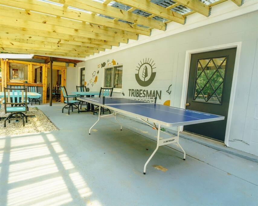 Chalet Tribesman #1 On Table Rock By Silver Dollar *
