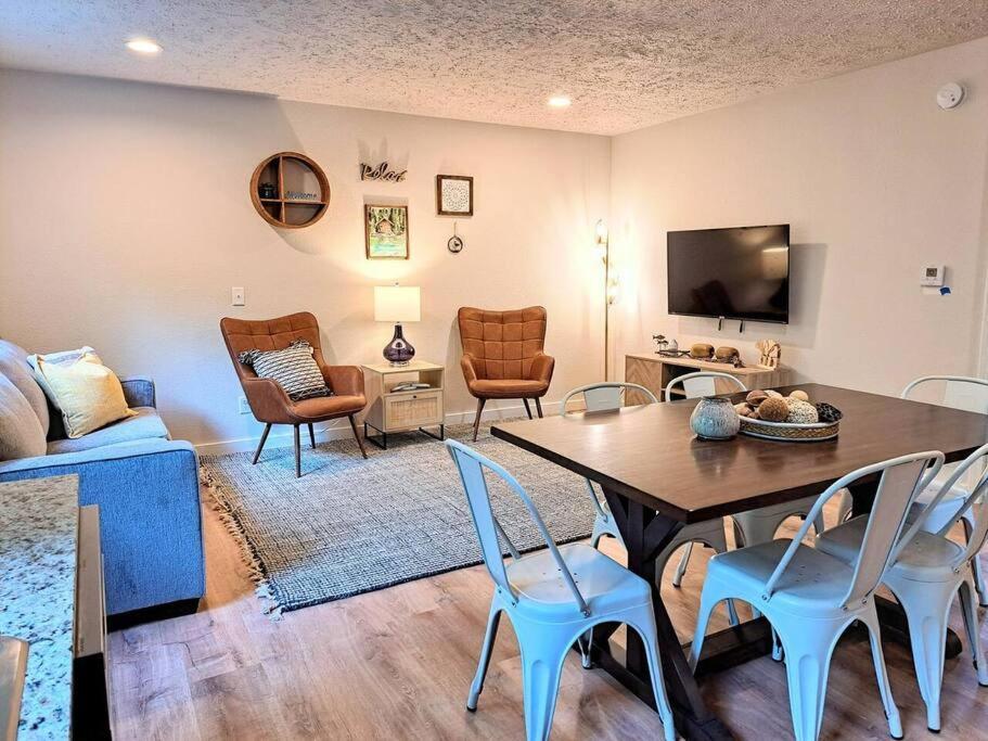 Villa Tribesman # 5 On Table Rock Lake, Mo