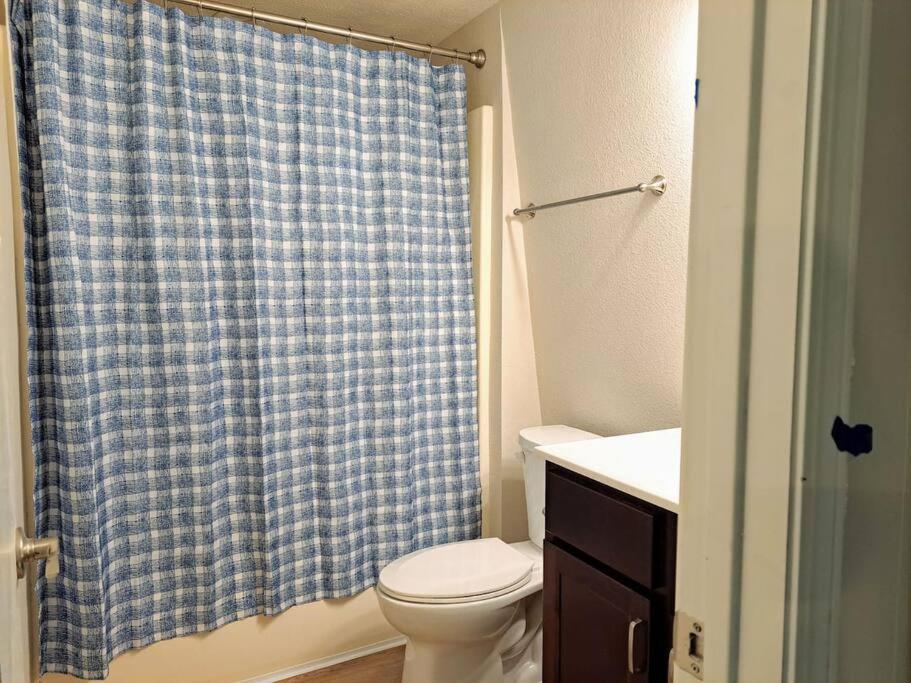 Tribesman Luxury #9 On Table Rock Near Silver Dollar City, Branson