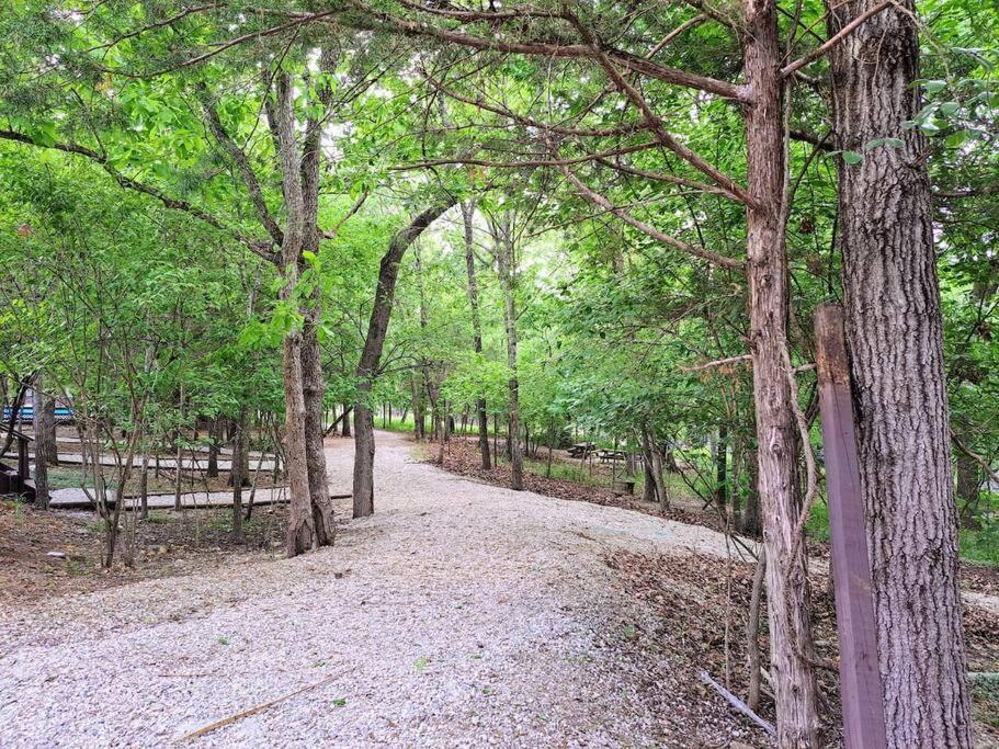 Tribesman Luxury #9 On Table Rock Near Silver Dollar City, Villa *