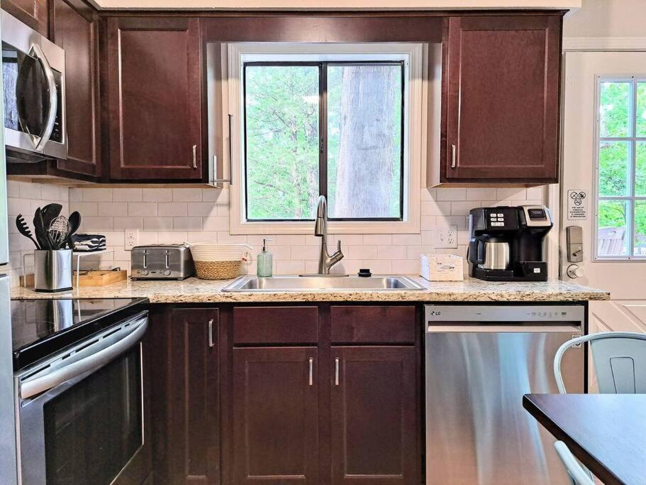 Indian Point Villa#1 At Tribesman On Table Rock Near Silver Dollar City, Villa