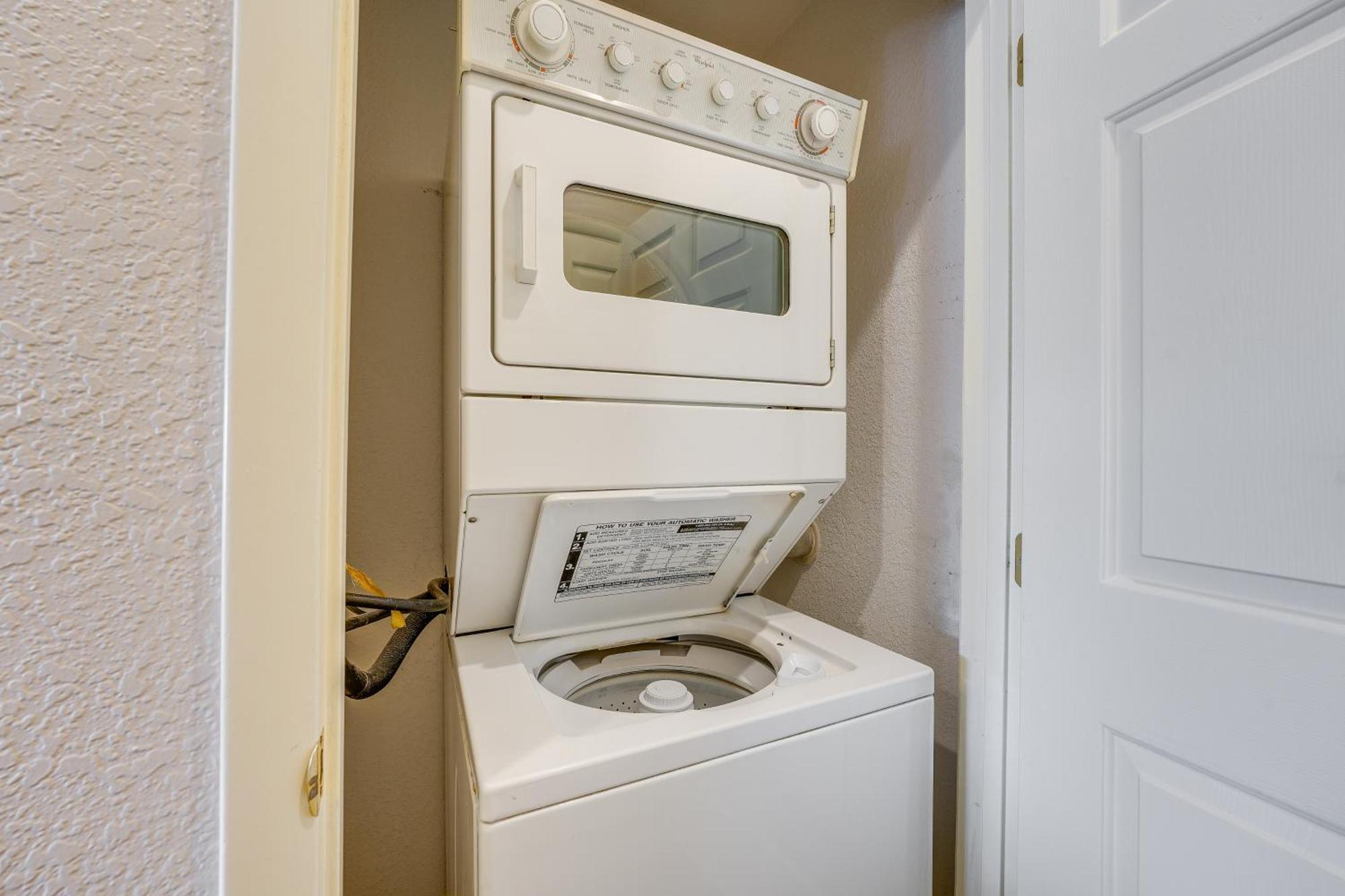 Lovely On-site Golf And Fishing Apartment Branson