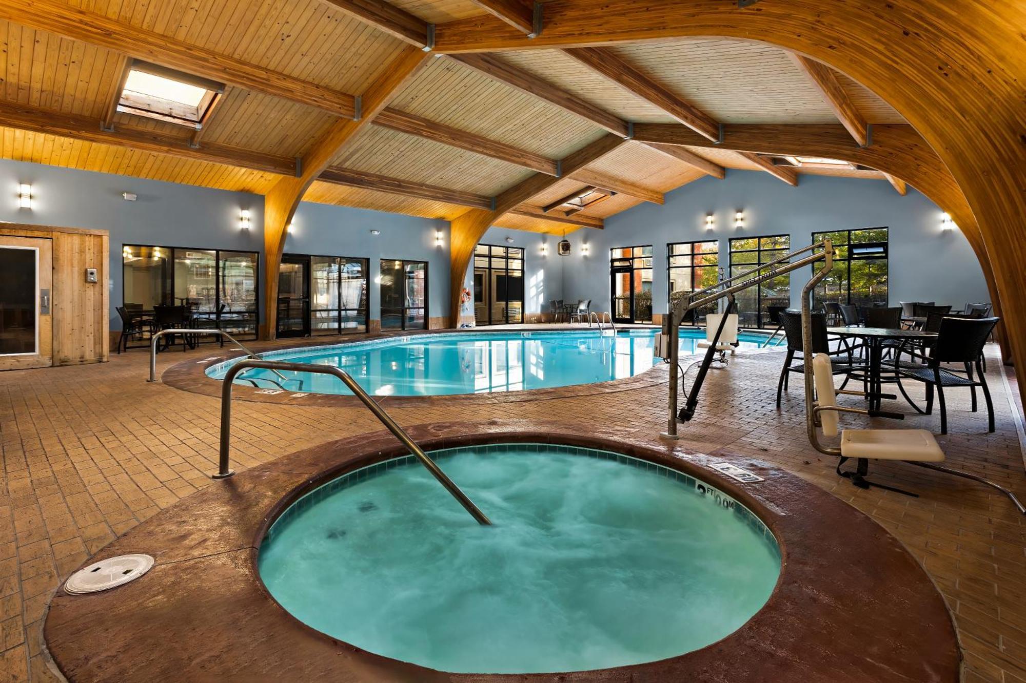 Express Branson- Mountain Drive By Ihg Branson