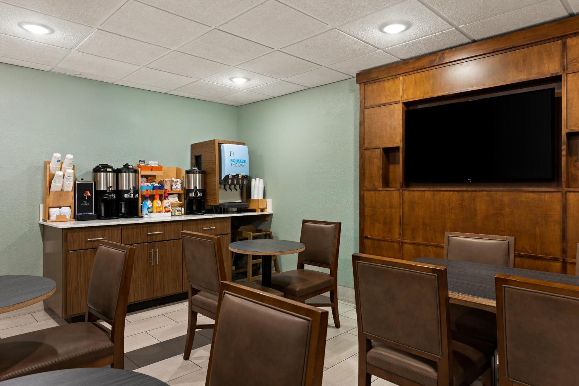 Express Branson- Mountain Drive By Ihg Resort Branson