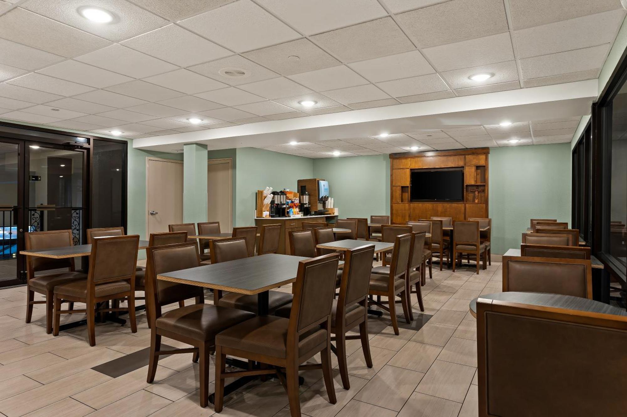 Express Branson- Mountain Drive By Ihg Resort Branson
