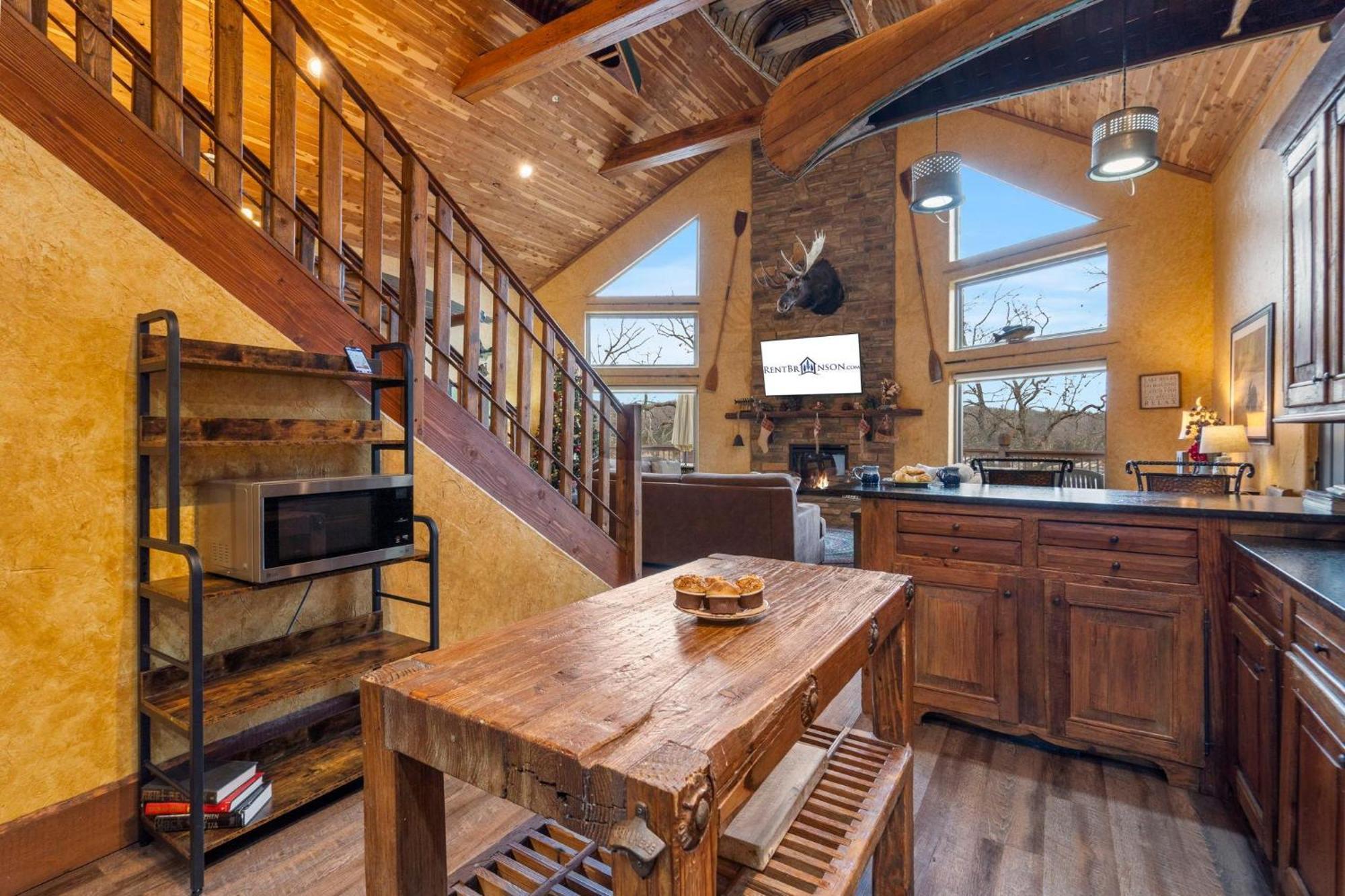 Fishinn Impossible - Lakefront Holiday home Branson