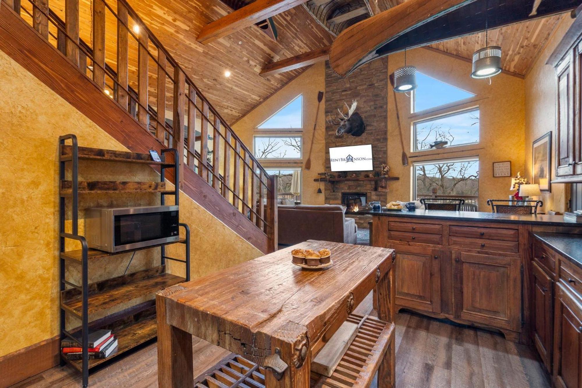Fishinn Impossible - Lakefront Holiday home Branson