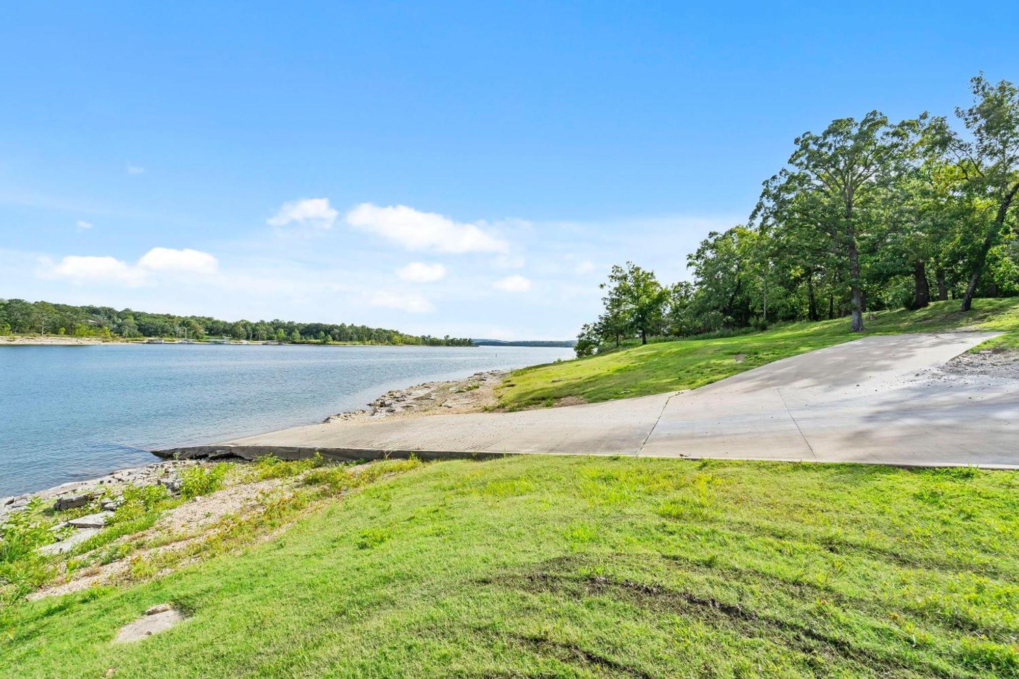 Holiday home Happiness Within - Lakefront *