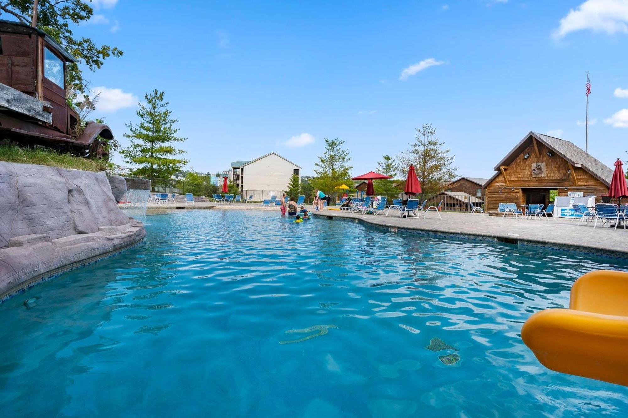 Holiday home Happiness Within - Lakefront Branson