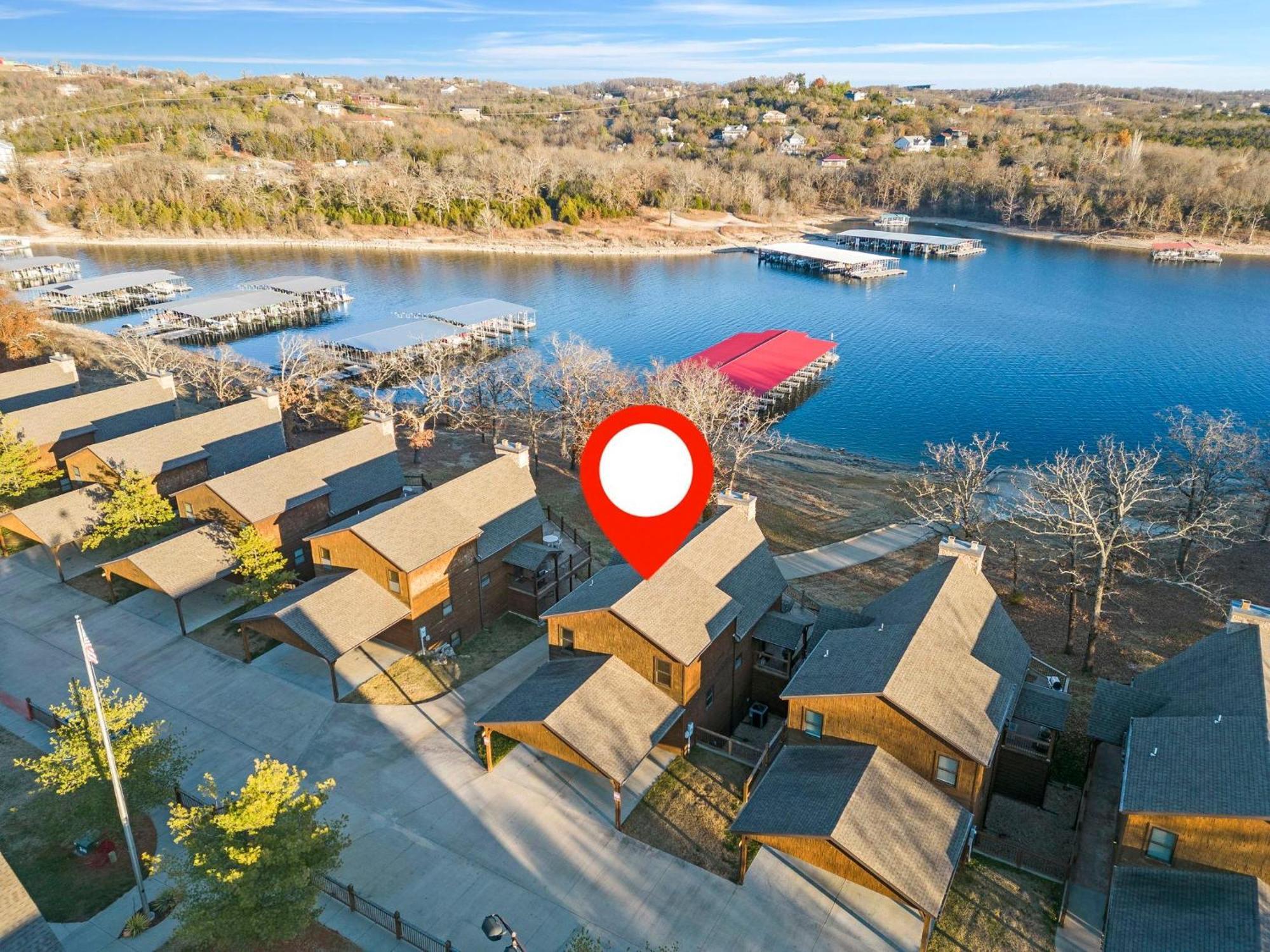 Happiness Within - Lakefront * Branson