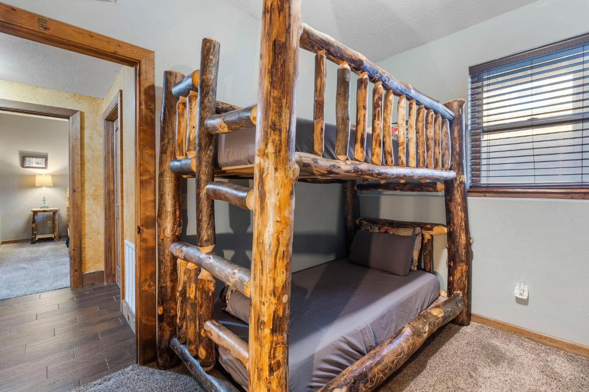 Holiday home Happiness Within - Lakefront Branson