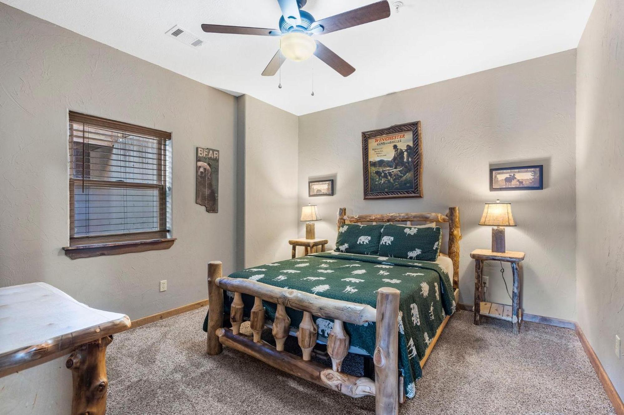 Happiness Within - Lakefront Holiday home *