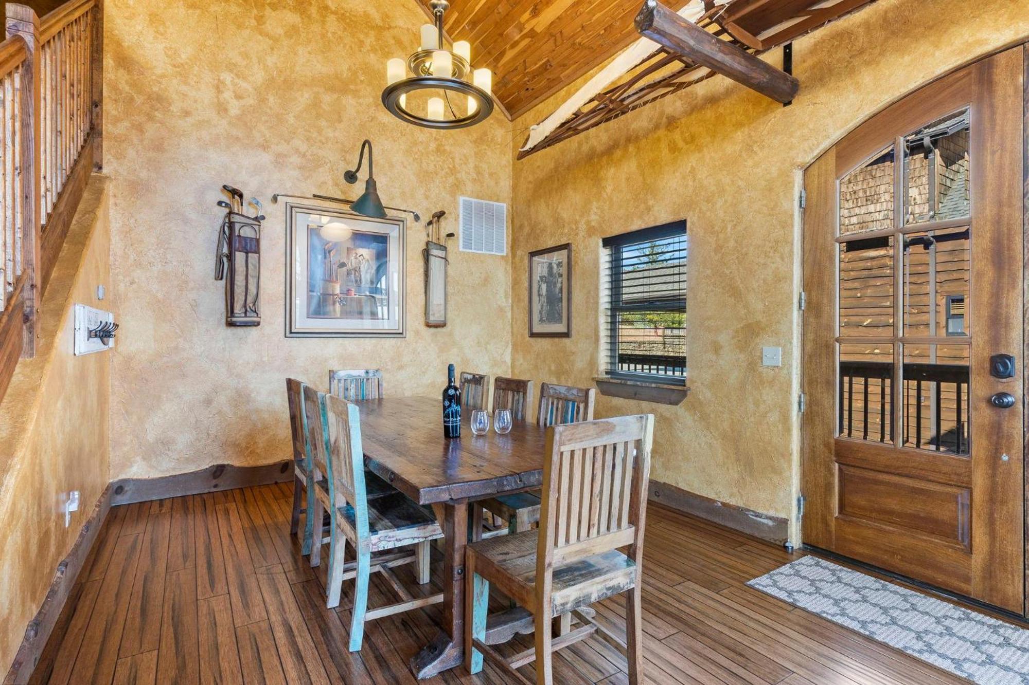 Happiness Within - Lakefront Holiday home *