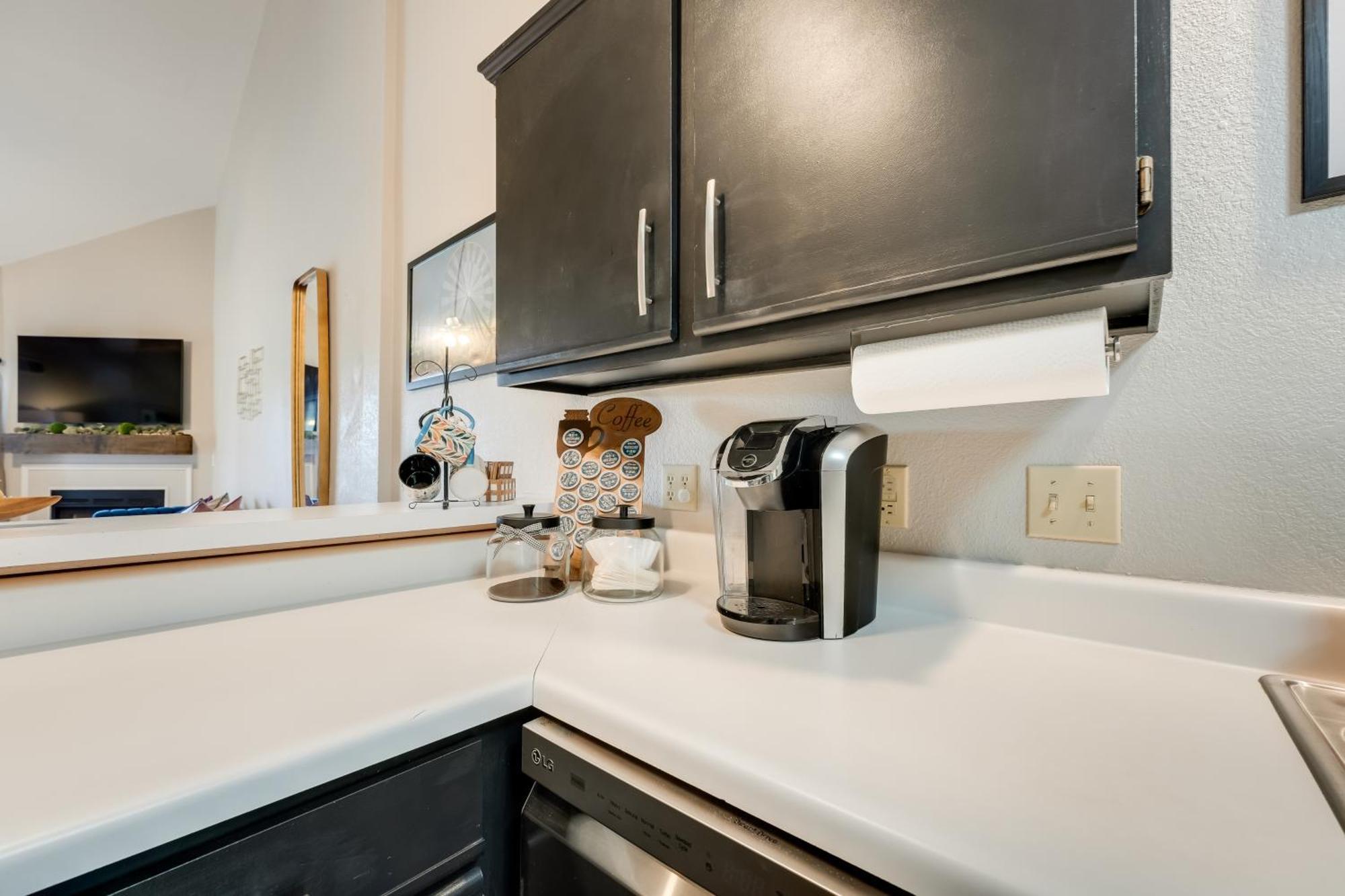 Apartment Family-friendly With Community Pools! *