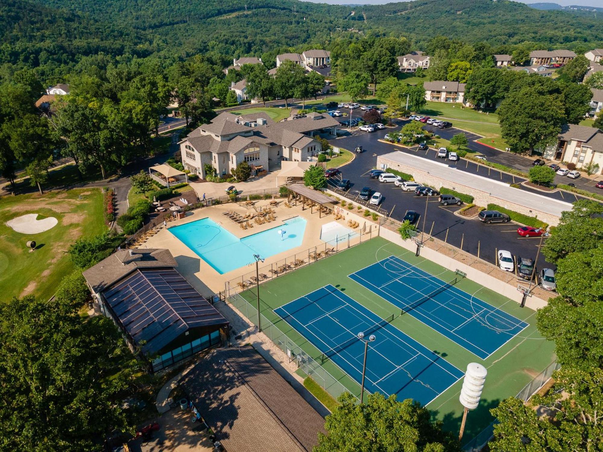 Elegant Retreat At Pointe Royale In Branson