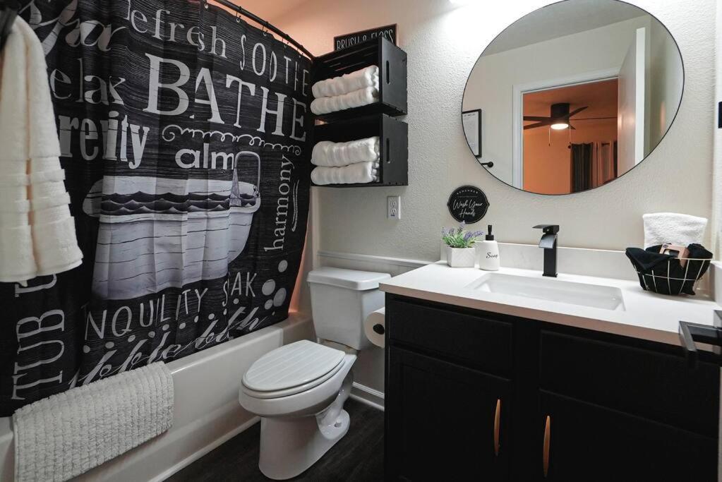 Ashley's Luxurious Snuggery! Apartment Branson