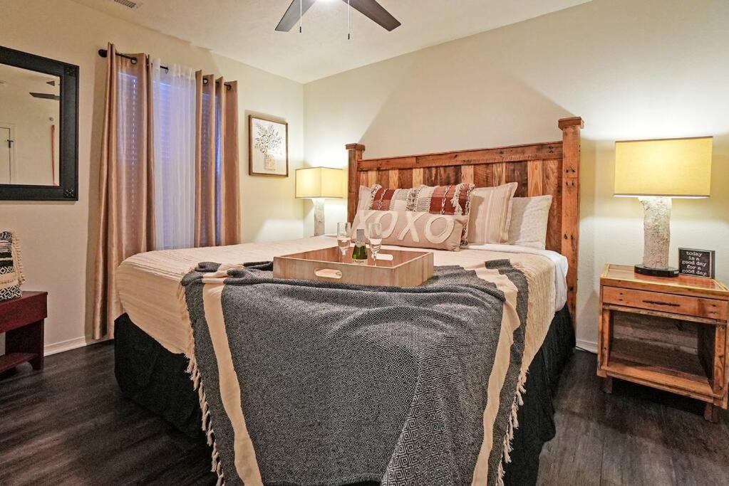 Ashley's Luxurious Snuggery! Apartment *