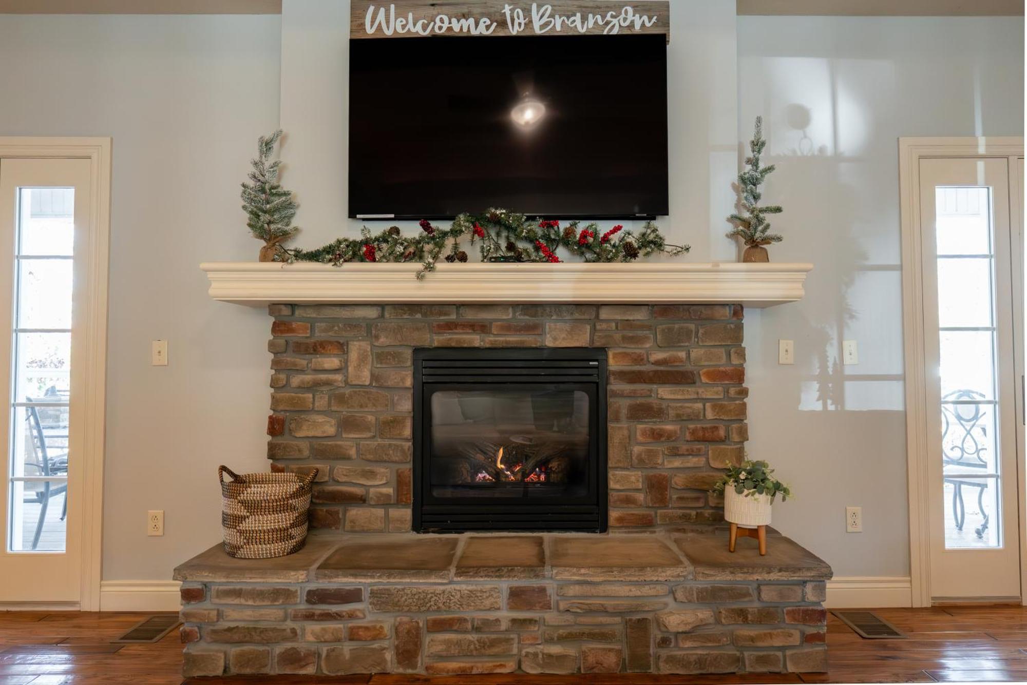 4bd Walk-in - Large Deck - Golf Course - Pool - Free Attraction Tickets Included - V120 Holiday home Branson