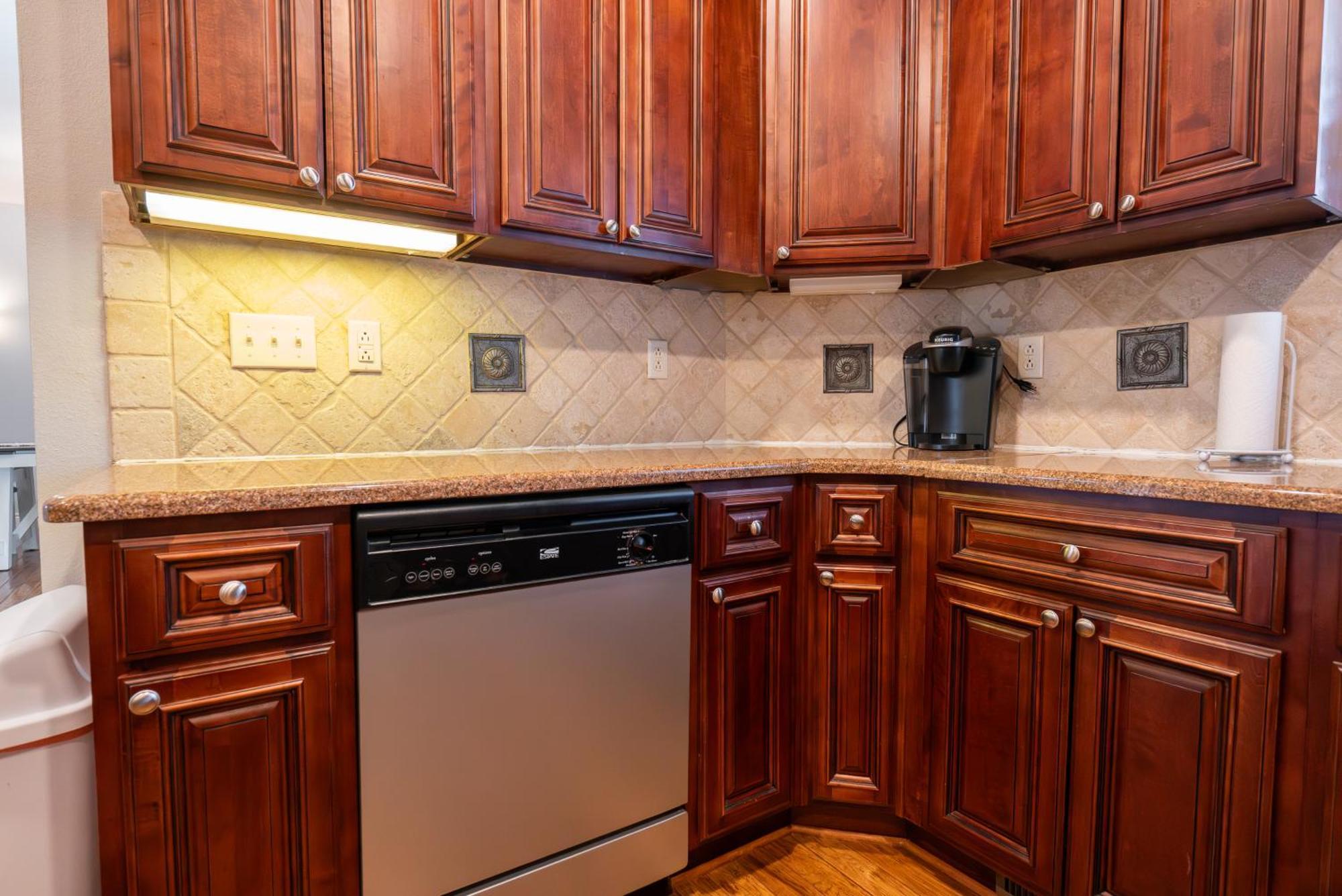Holiday home 4bd Walk-in - Large Deck - Golf Course - Pool - Free Attraction Tickets Included - V120 *