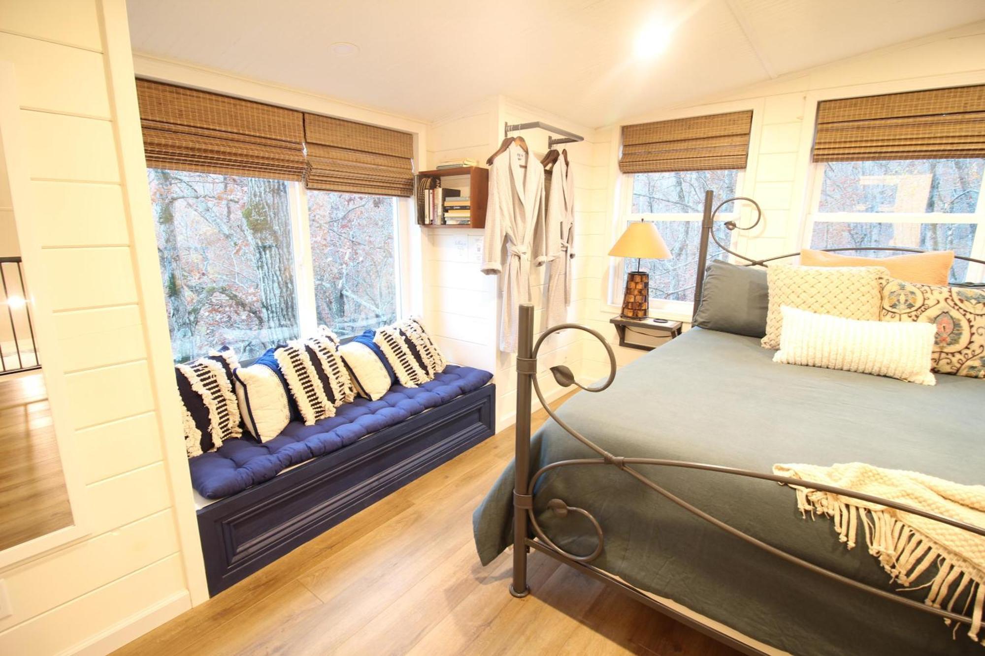 Holiday home Secluded Treehouse In The Woods - Tree Hugger Hideaway