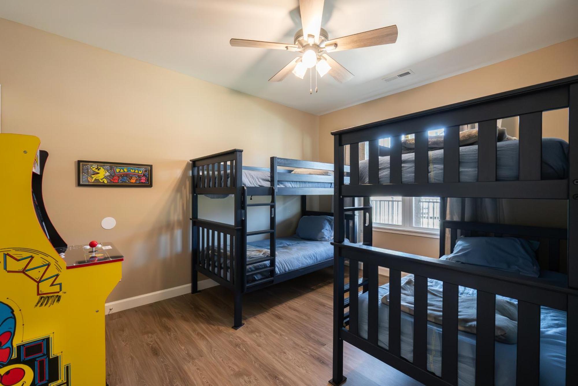 Apartment New Build - Walk-in 3br With Arcade Game - Free Attraction Tickets Included -- Fhg-207