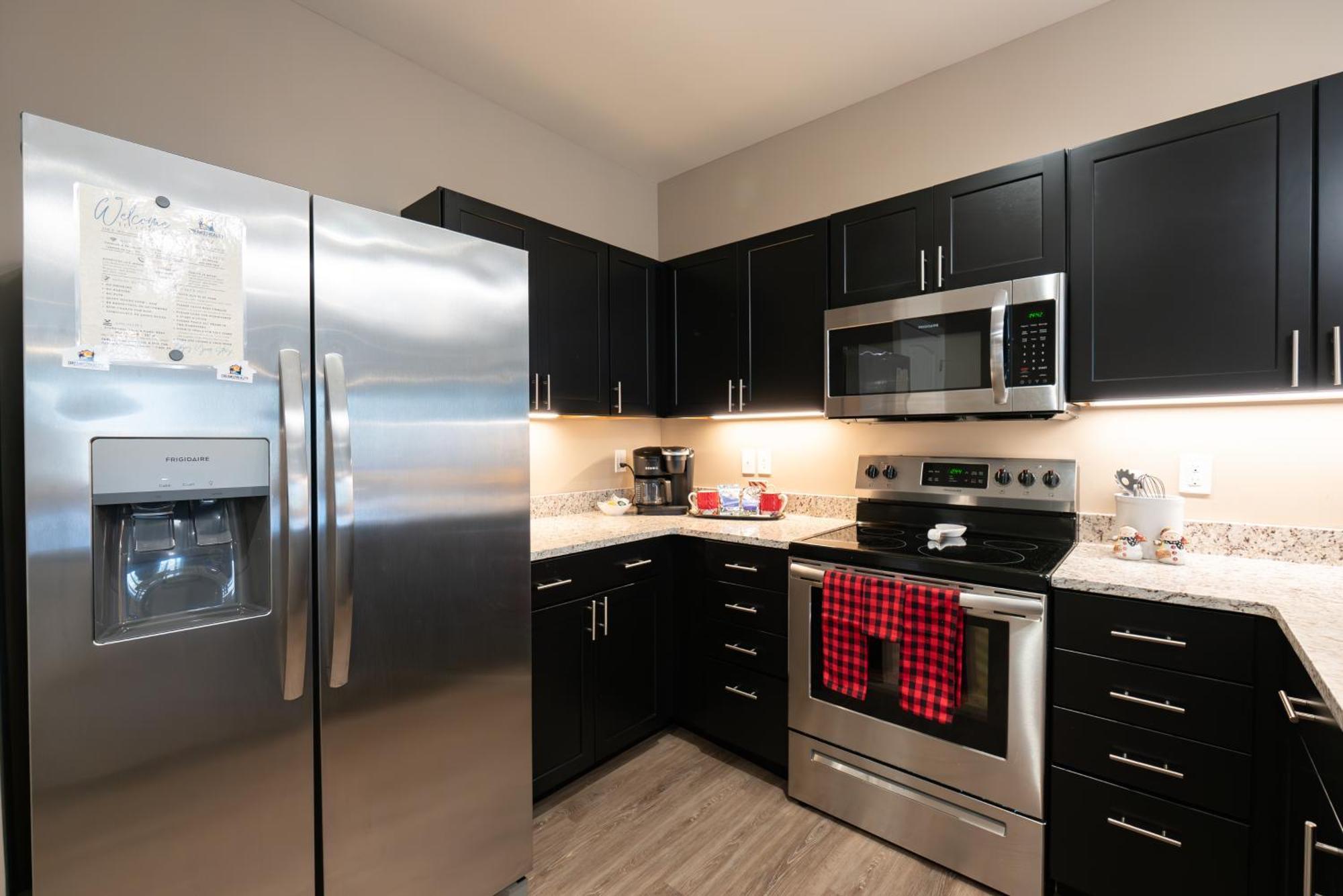 Apartment New Build - Walk-in 3br With Arcade Game - Free Attraction Tickets Included -- Fhg-207 *