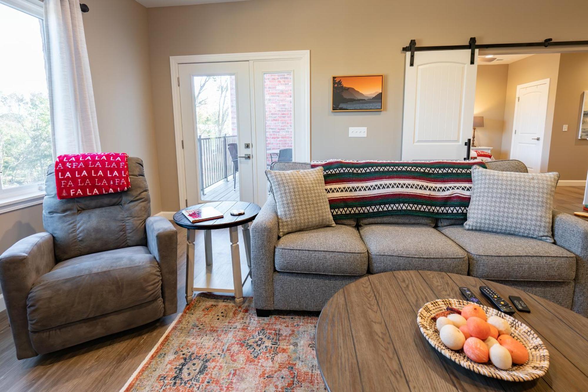 Apartment New Build - Walk-in 3br With Arcade Game - Free Attraction Tickets Included -- Fhg-207