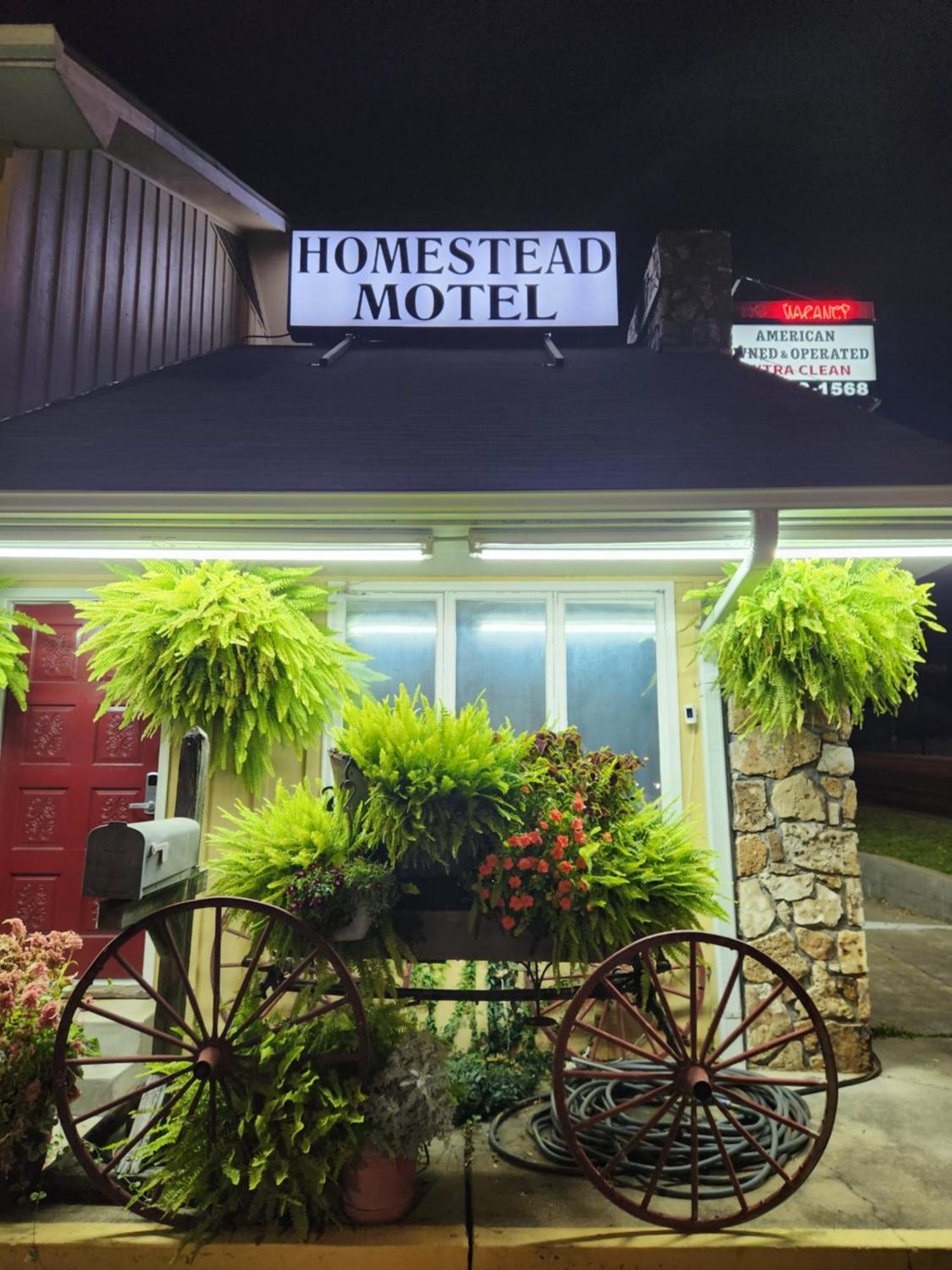 Homestead Motel 3*