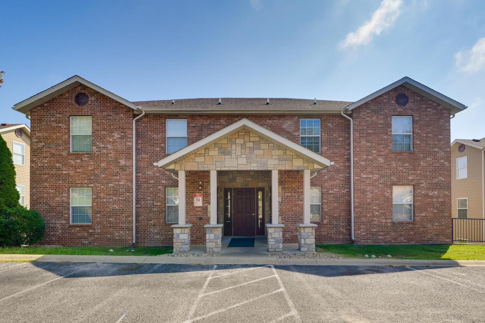 Apartment Brandon With Balcony, Strip And Mountain Views! Branson