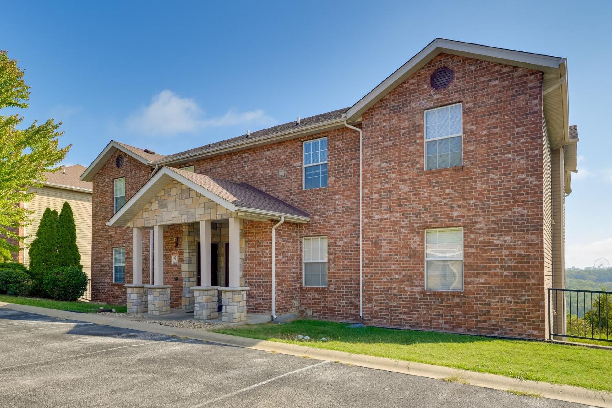 Apartment Brandon With Balcony, Strip And Mountain Views! Branson