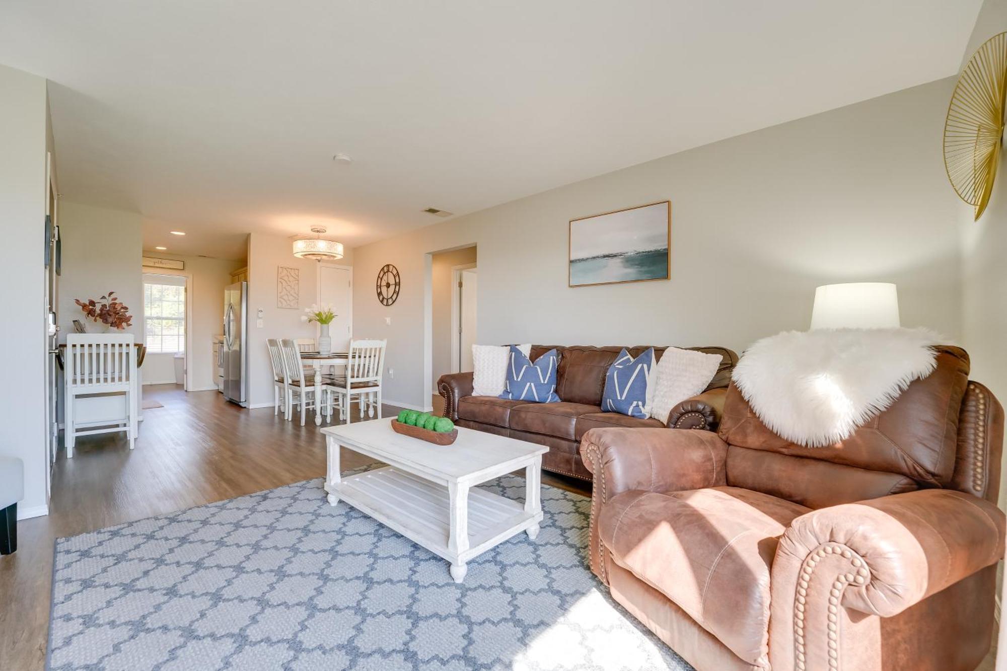 Brandon With Balcony, Strip And Mountain Views! Apartment *