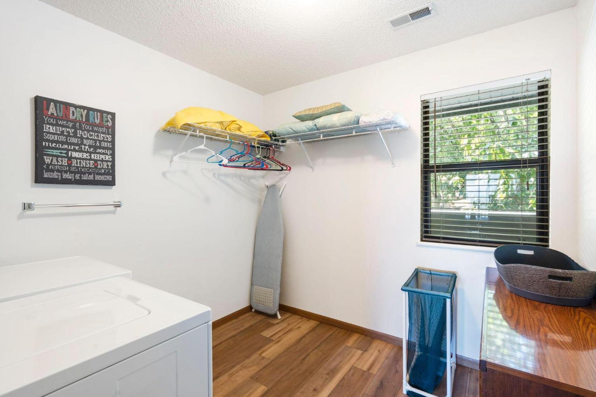 Shagbark Hickory -- 1010 Holiday home Branson