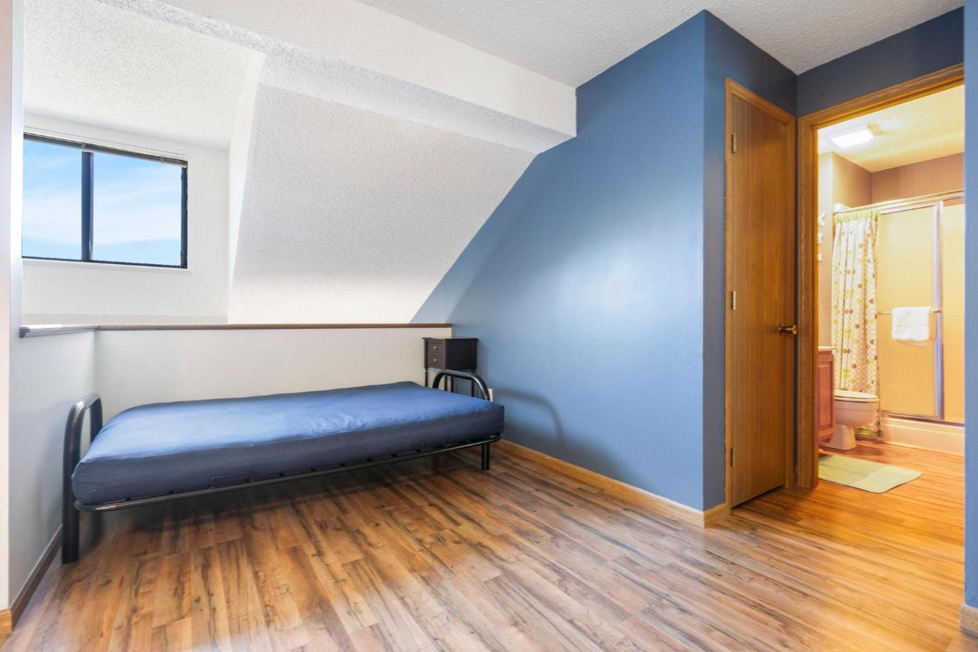 Holiday home Shagbark Hickory -- 1010 Branson