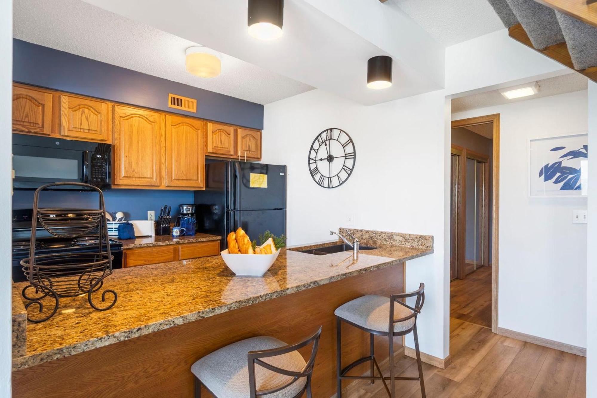 Shagbark Hickory -- 1010 Holiday home *