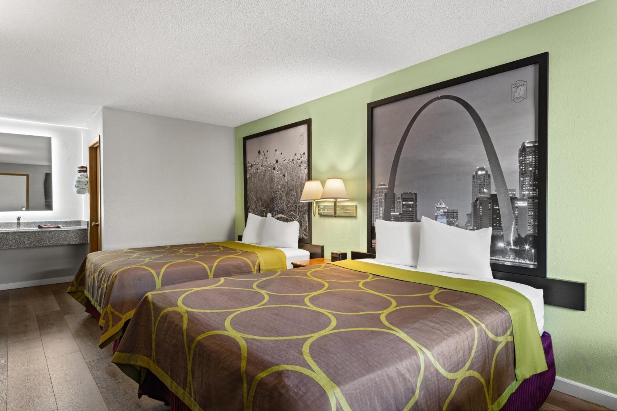 Super 8 By Wyndham - Shepherd Of The Hills Exwy 2* Branson