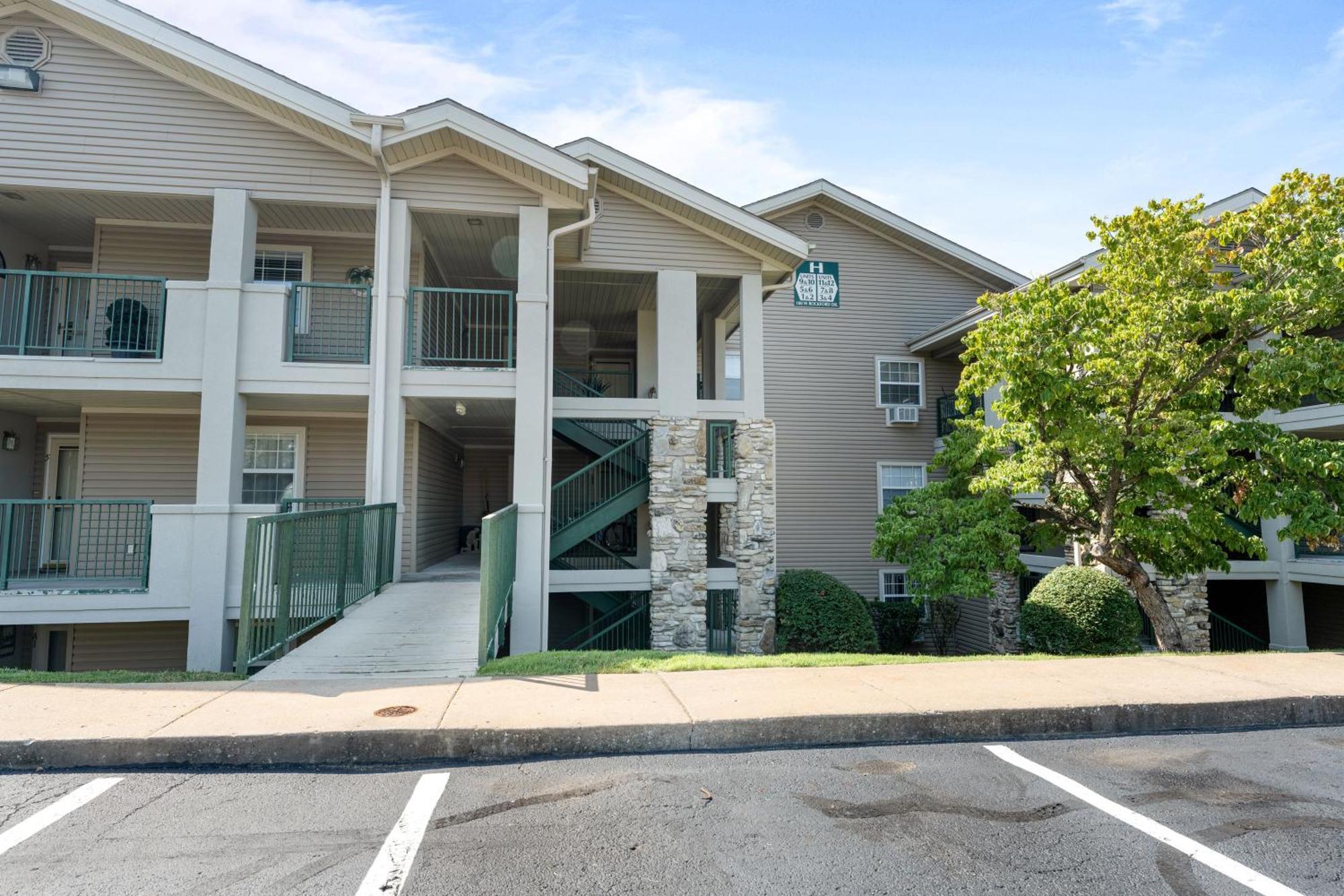 Apartment Carefree Getaways *